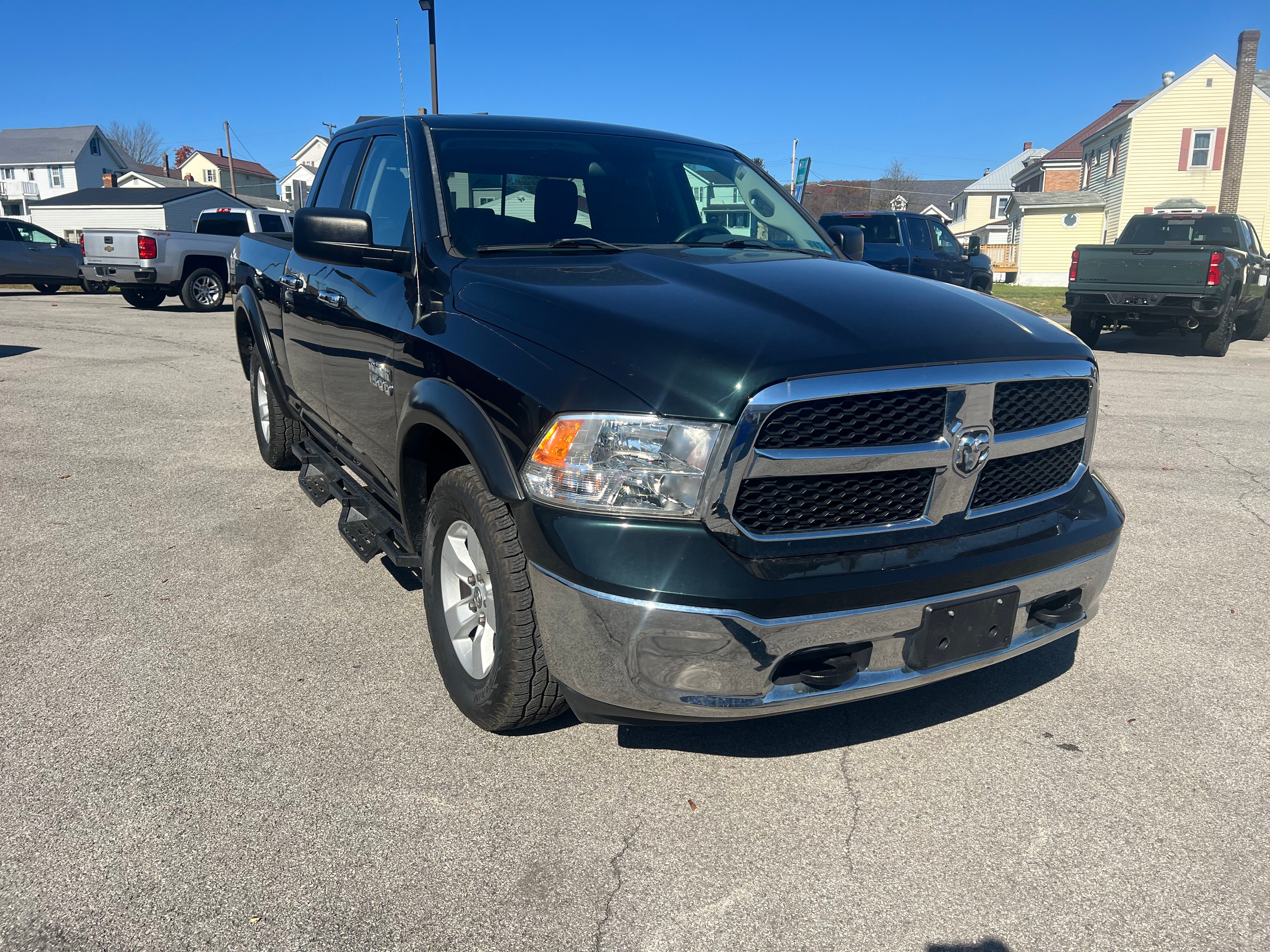 2017 RAM 1500 SLT
