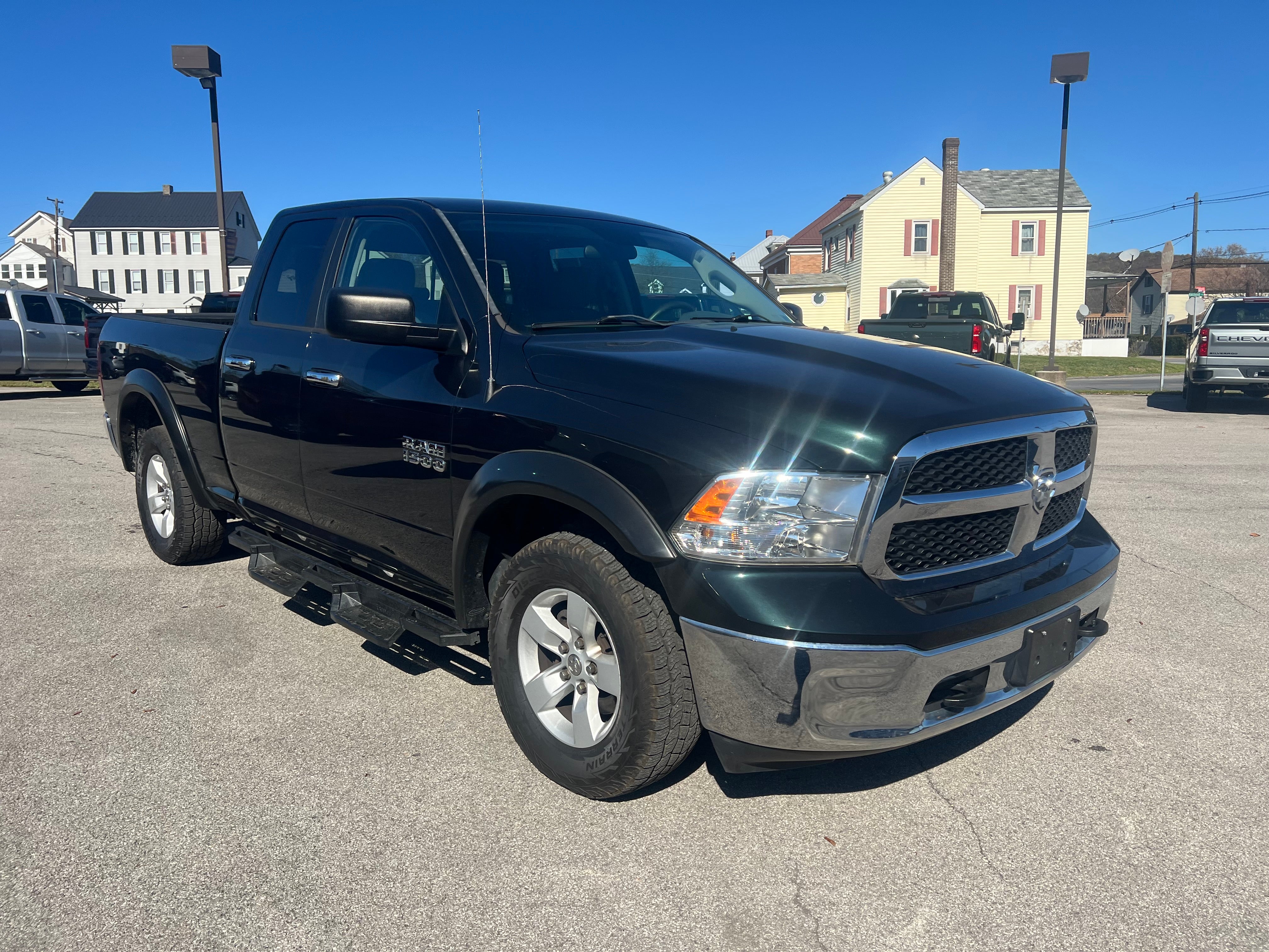 2017 RAM 1500 SLT