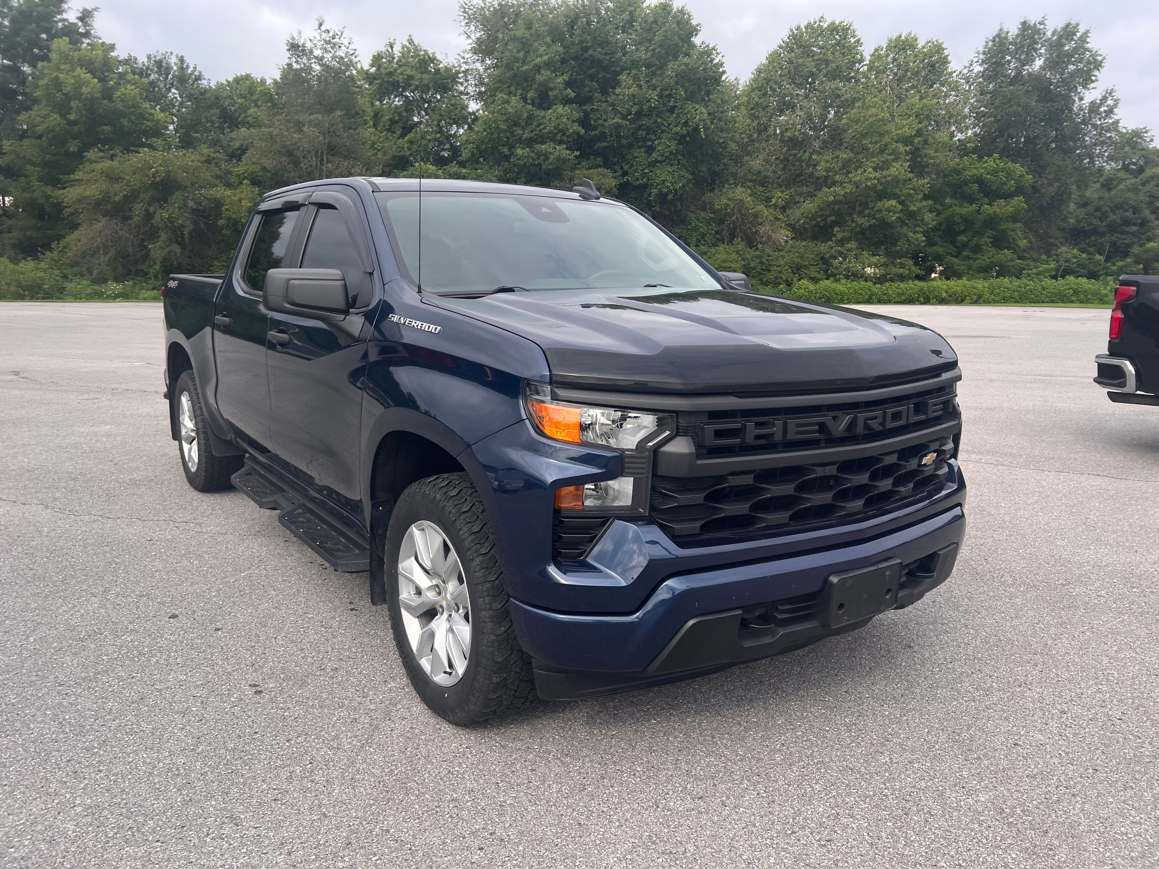 2022 Chevrolet Silverado 1500 Custom
