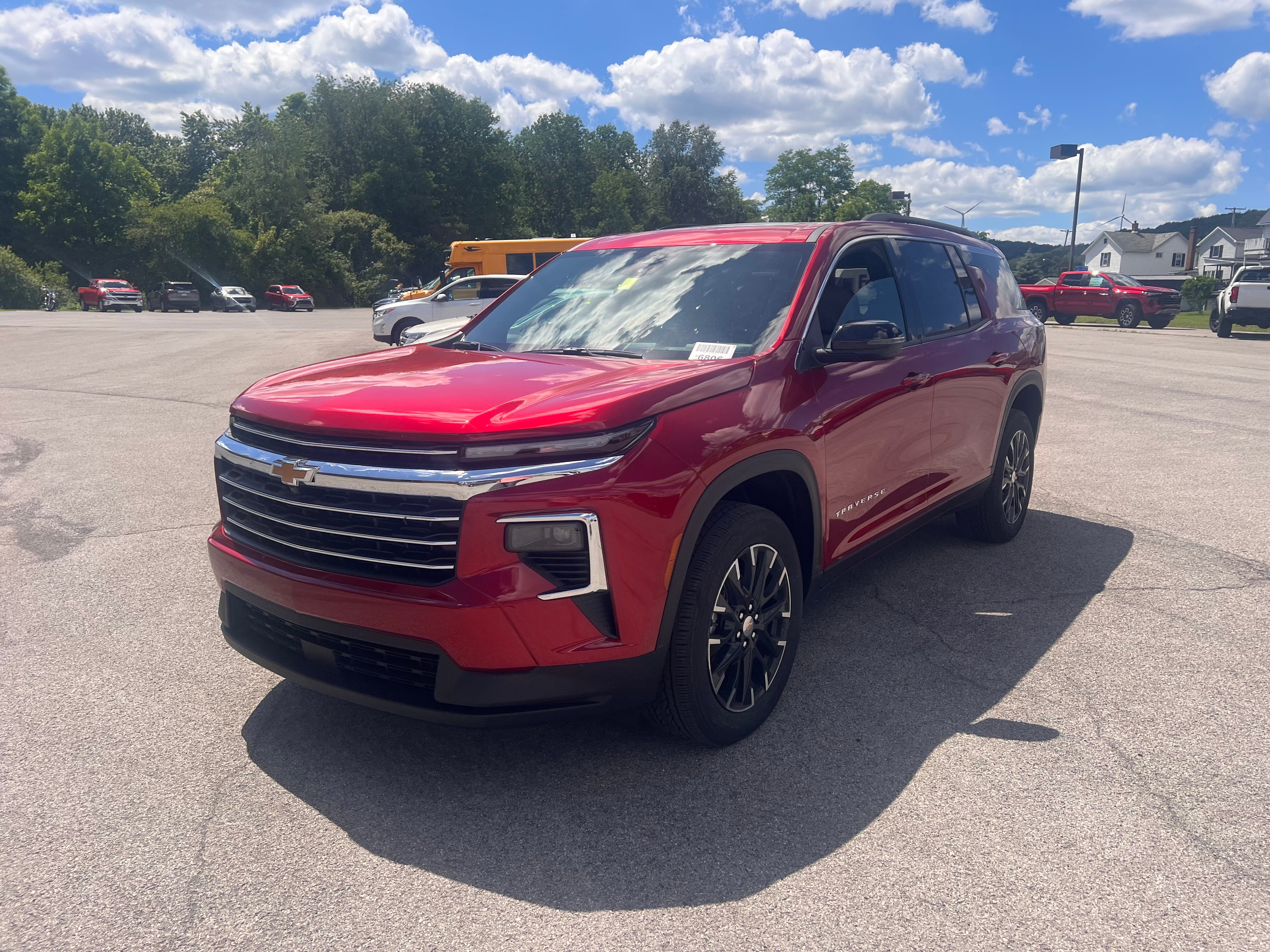 2026 Chevrolet Traverse LT