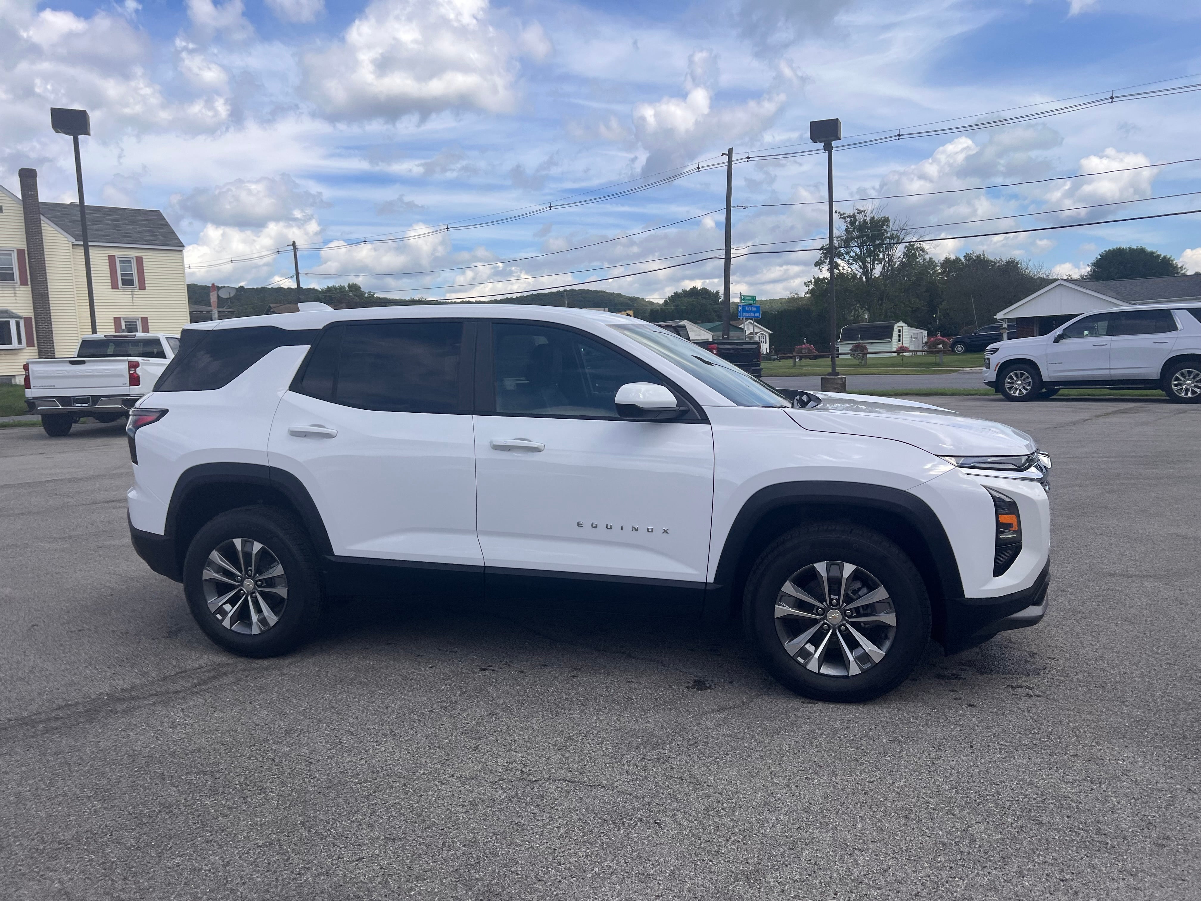 2027 Chevrolet Equinox LT