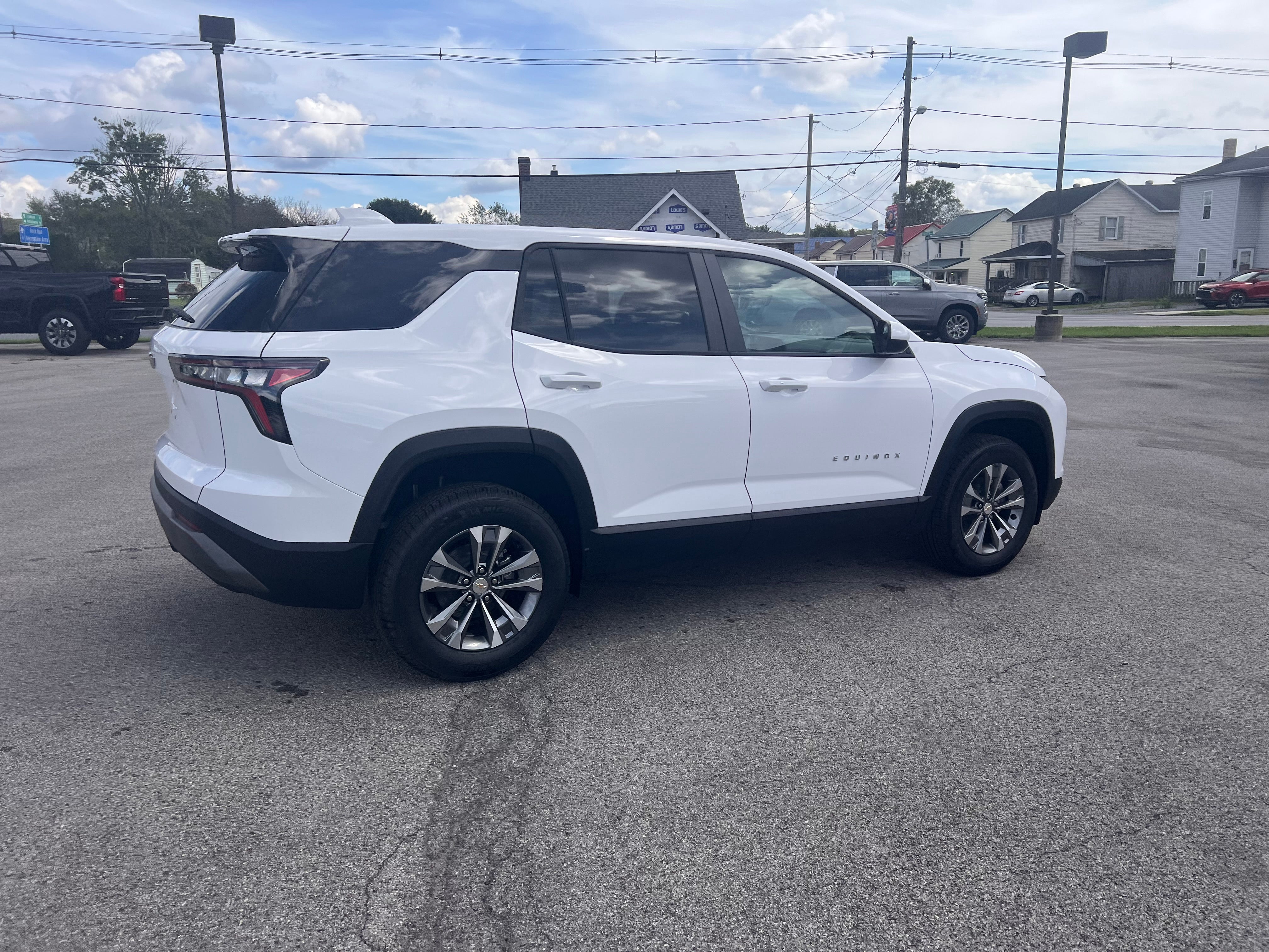 2027 Chevrolet Equinox LT