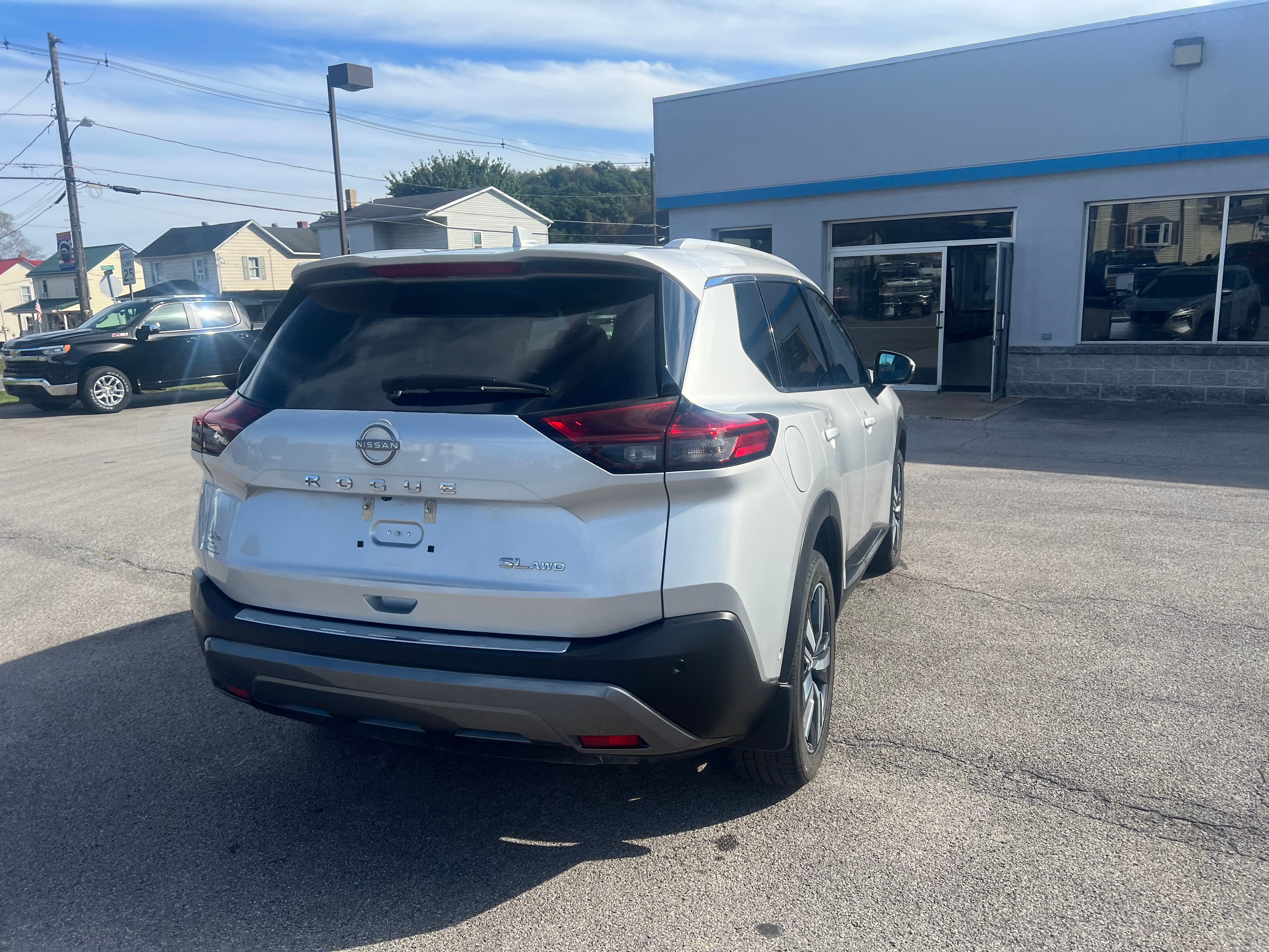 2022 Nissan Rogue SL