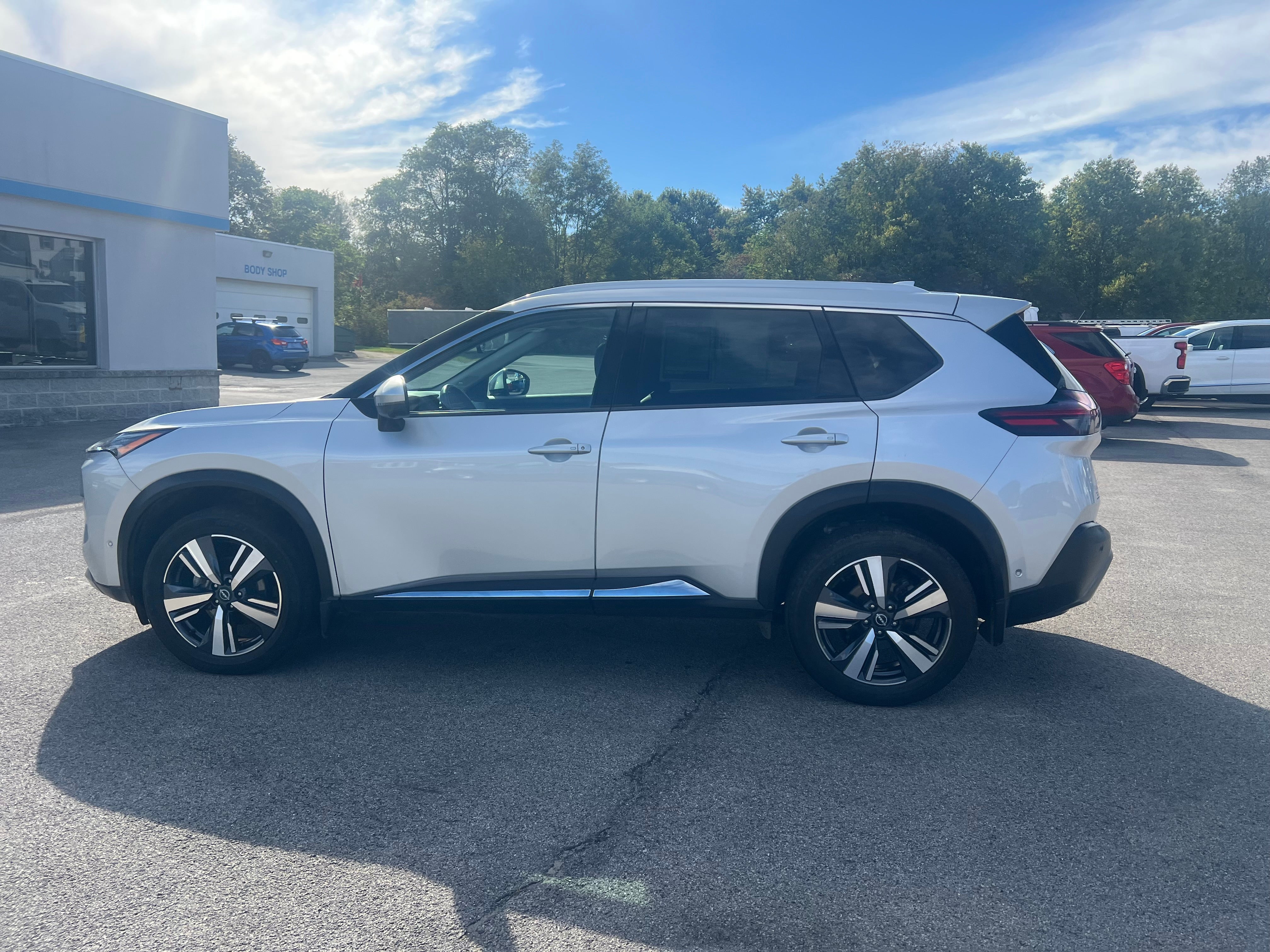 2022 Nissan Rogue SL